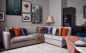 Duke Street Townhouse By Epic